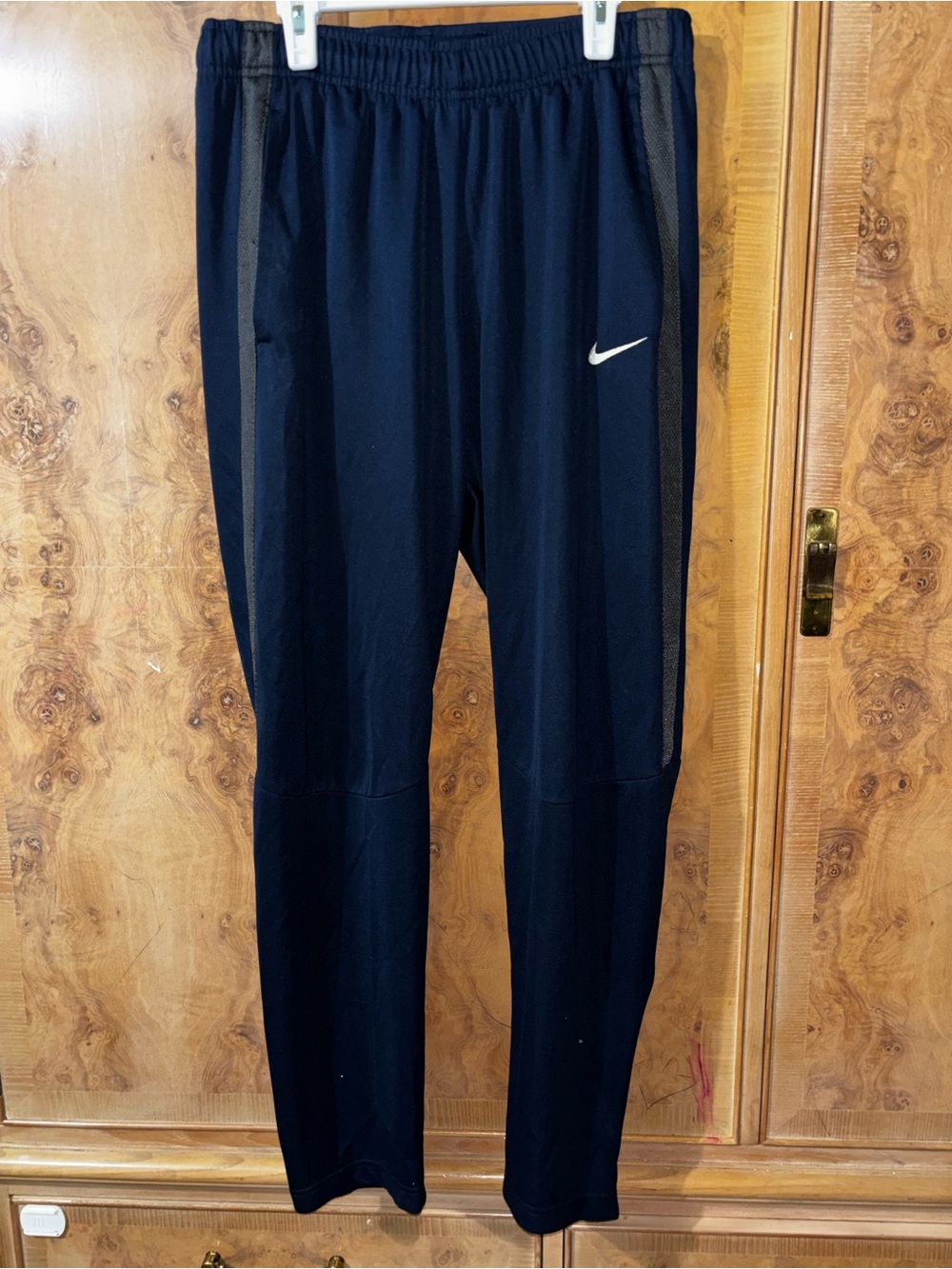 Nike Menβs Navy Blue Athletic Joggers with White Swoosh size M/Large